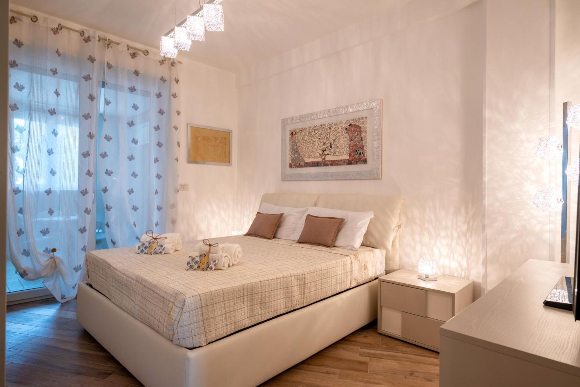 Monopoli Favolosa - Spacious 100Mq Apt. W/ Parking Екстериор снимка